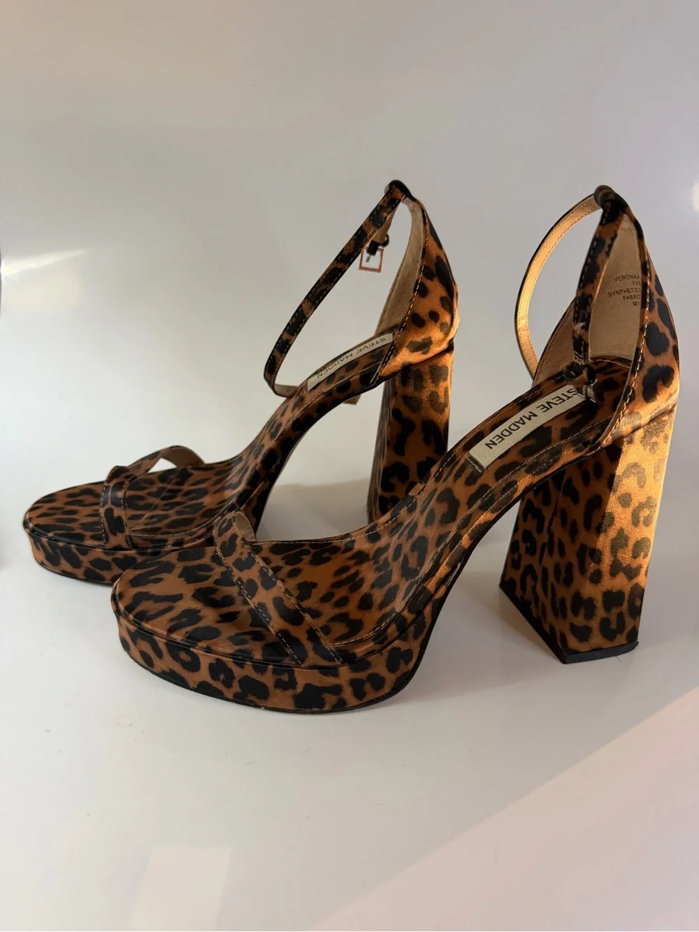 Steve Madden Veronika Leopard Print Platform Sandals - Size 8.5